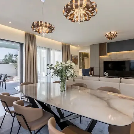 Three Bedroom With Pool Villa